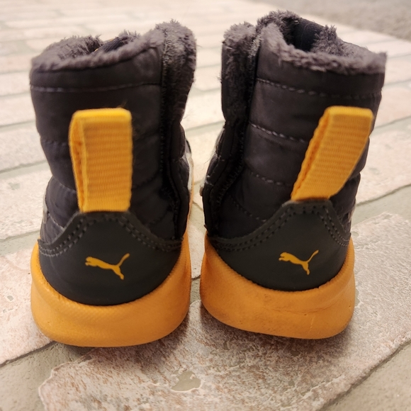 Puma Infant Soft Boot Dark Grey and Yellow Warm Fleece Lined Size 5C - Picture 7 of 10